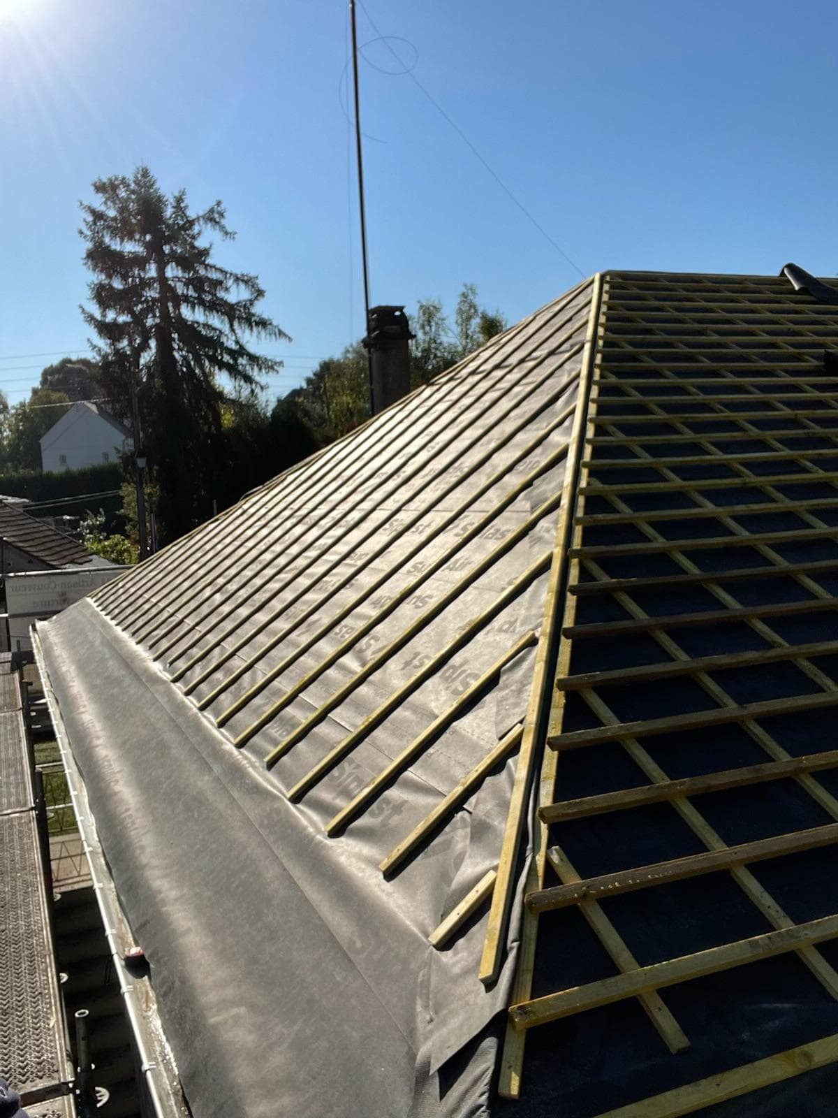 Pose gouttières zinc – Persan (95) – Angelo Couverture