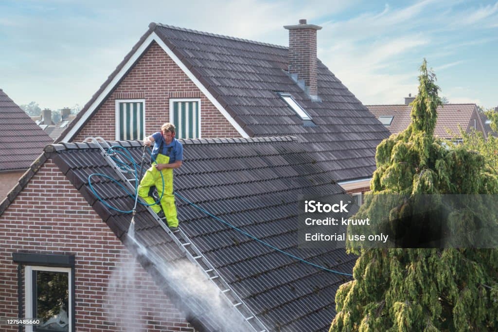 Nettoyage & Démoussage – Couvreur Val-d'Oise